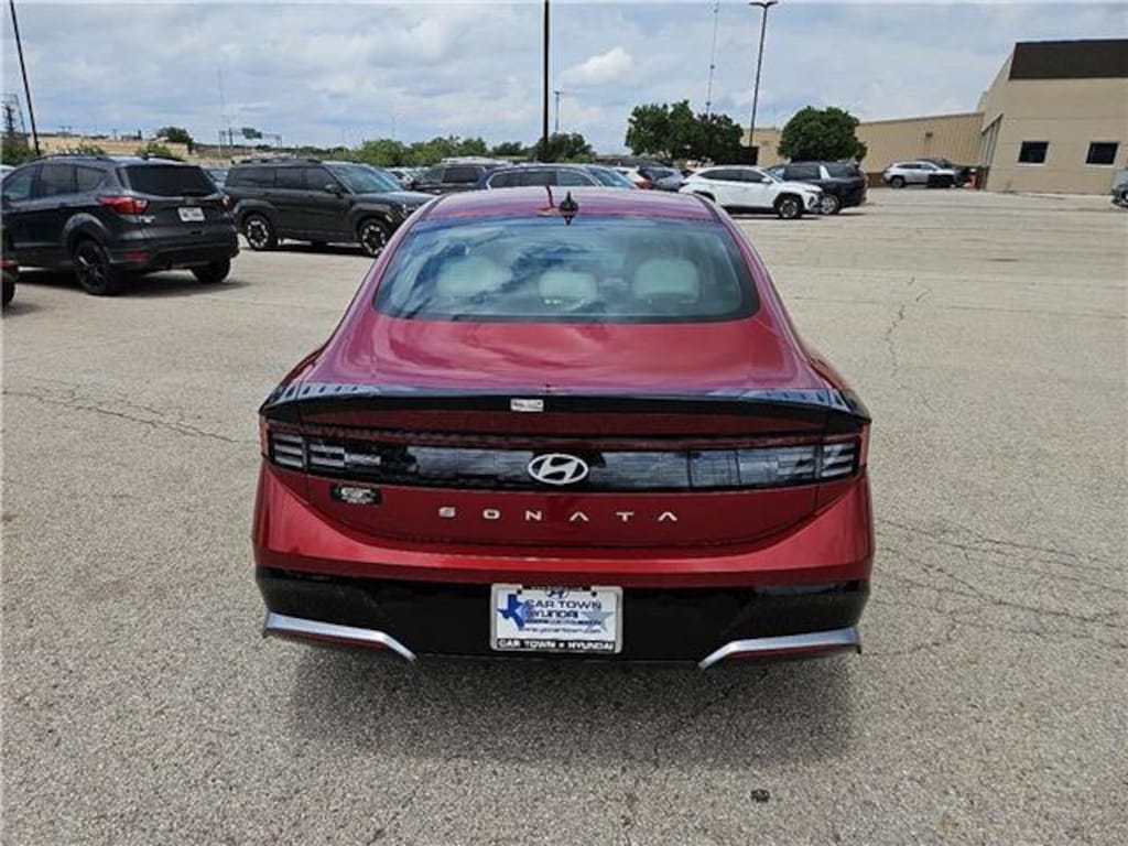 New 2025 Hyundai Sonata SEL Sedan