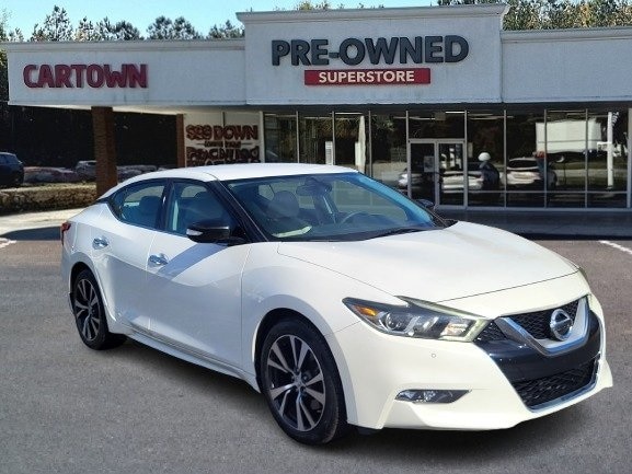 2016 Nissan Maxima SV's photo
