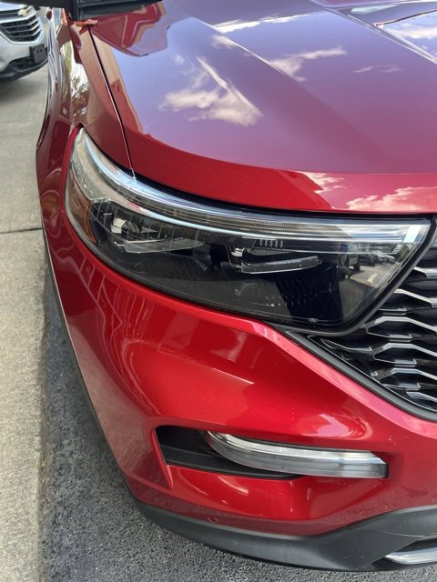 2021 Ford Explorer ST photo 2