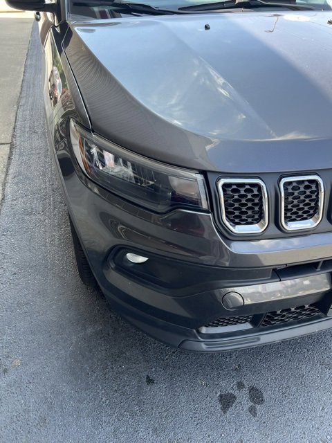 2024 Jeep Compass Latitude photo 3