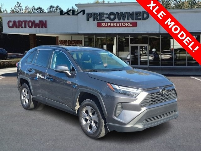 2022 Toyota RAV4 XLE