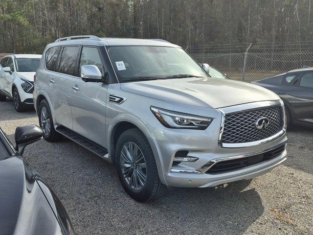 2023 INFINITI QX80 Luxe's photo
