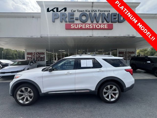 2020 Ford Explorer Platinum's photo