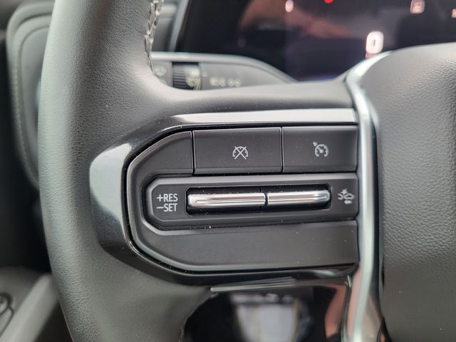 2023 Chevrolet Colorado LT - Photo 18