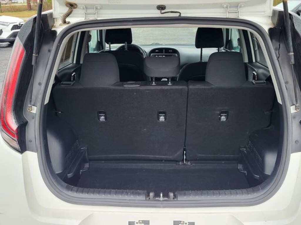 Used 2024 Kia Soul LX Hatchback