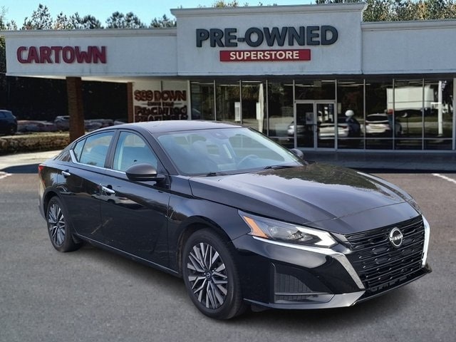 2024 Nissan Altima SV's photo