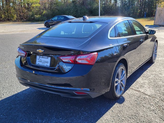 2024 Chevrolet Malibu Premier 2LT photo 2