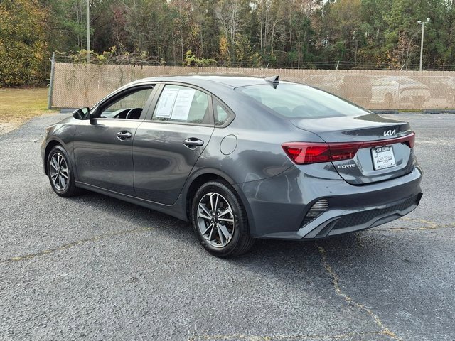 2024 Kia Forte LXS photo 4