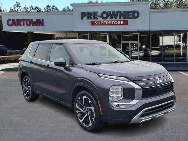 2024 Mitsubishi Outlander SE 2WD's photo