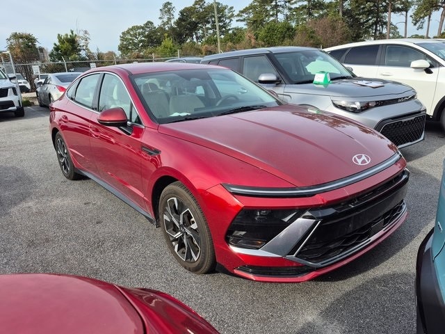 2025 Hyundai Sonata SEL's photo