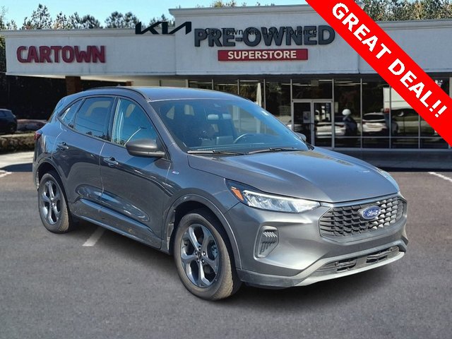 2023 Ford Escape ST-Line's photo