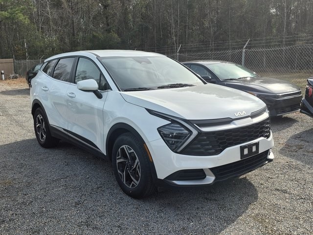 2024 Kia Sportage LX's photo