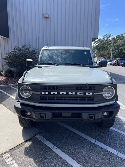2024 Ford Bronco Black Diamond photo 3