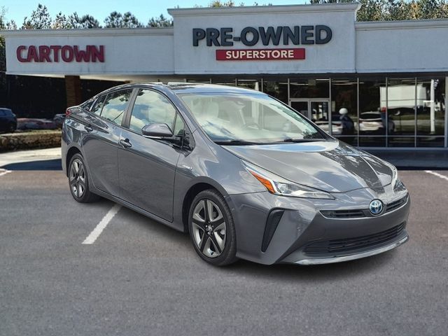 2019 Toyota Prius XLE FWD's photo