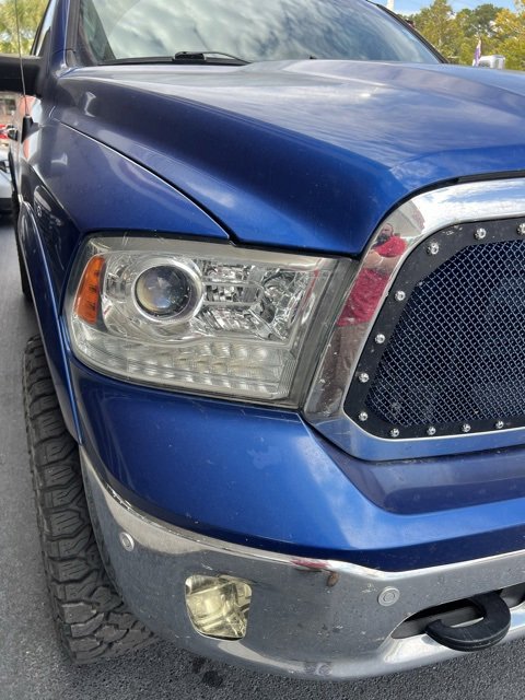 2017 Ram 1500 Laramie photo 3