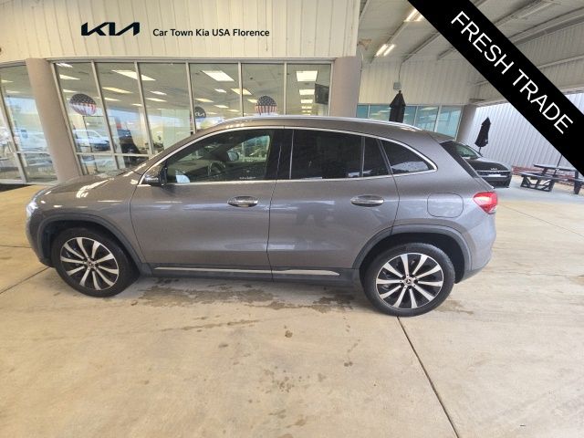 2021 Mercedes-Benz GLA GLA250 4MATIC's photo