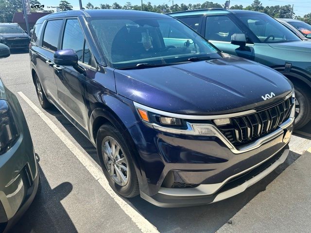 2022 Kia Sedona LX Seat Pkg's photo