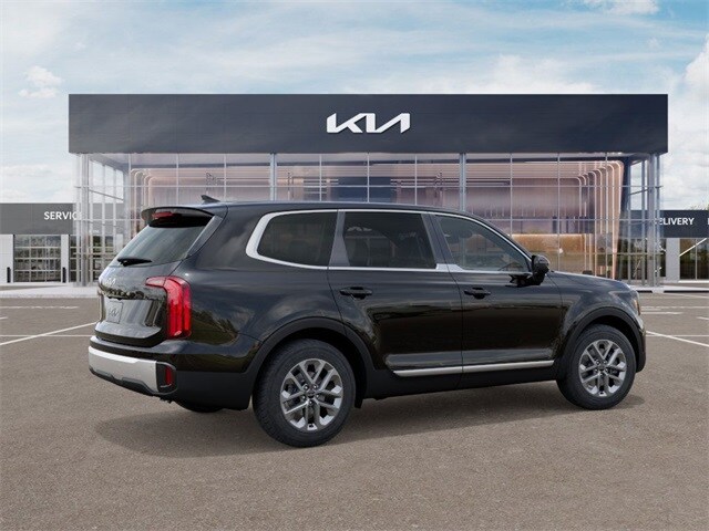 2025 Kia Telluride LX photo 4