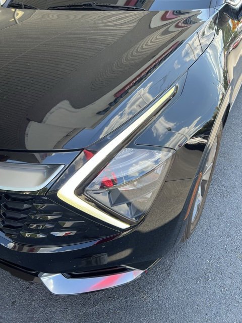 2023 Kia Sportage SX photo 2