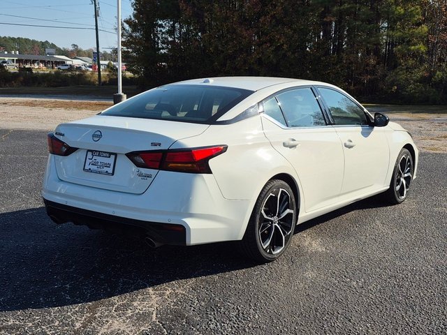 2024 Nissan Altima 2.5 SR photo 2