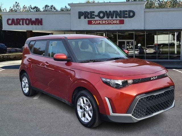 2024 Kia Soul LX's photo