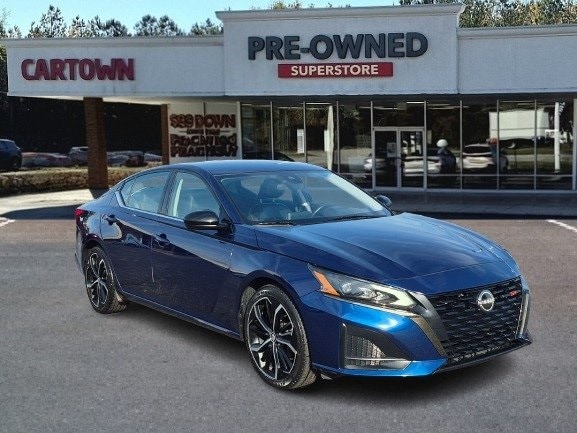 2024 Nissan Altima SR's photo