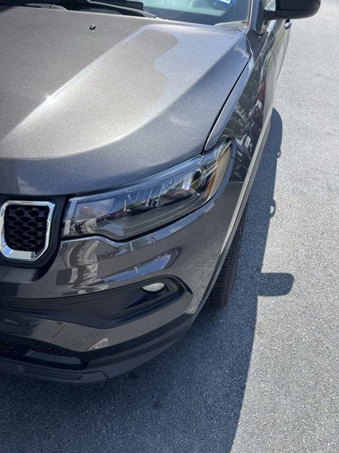 2024 Jeep Compass Latitude photo 2