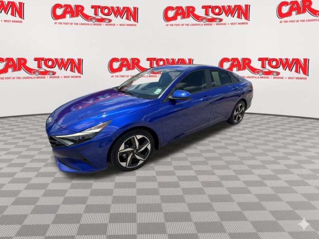 Used 2023 Hyundai Elantra SEL Sedan