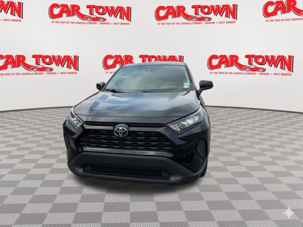 Used 2022 Toyota RAV4 LE SUV