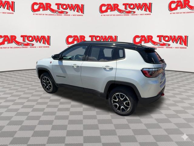 2024 Jeep Compass Trailhawk - Photo 6