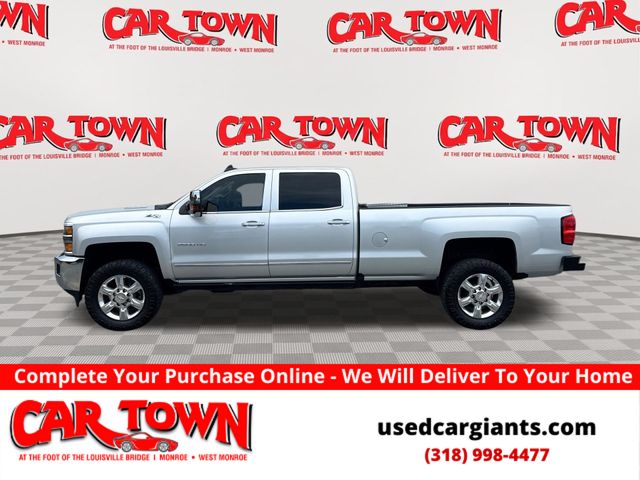 2019 Chevrolet Silverado HD's photo