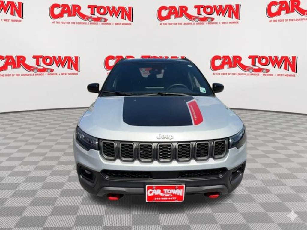 Used 2024 Jeep Compass Trailhawk SUV