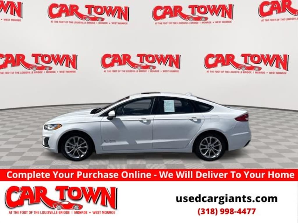 Used 2019 Ford Fusion Hybrid SE Sedan