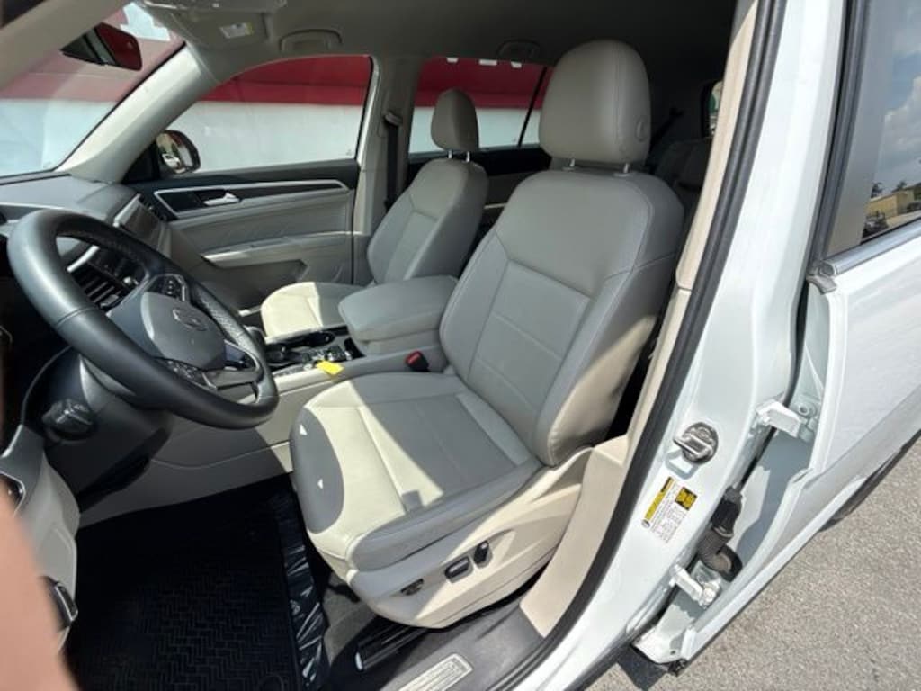 Used 2022 Volkswagen Atlas 3.6L V6 SE w/Technology SUV