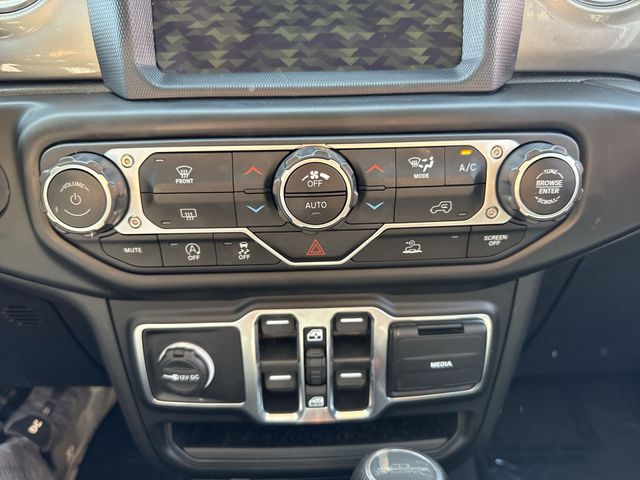 2023 Jeep Gladiator Overland - Photo 18