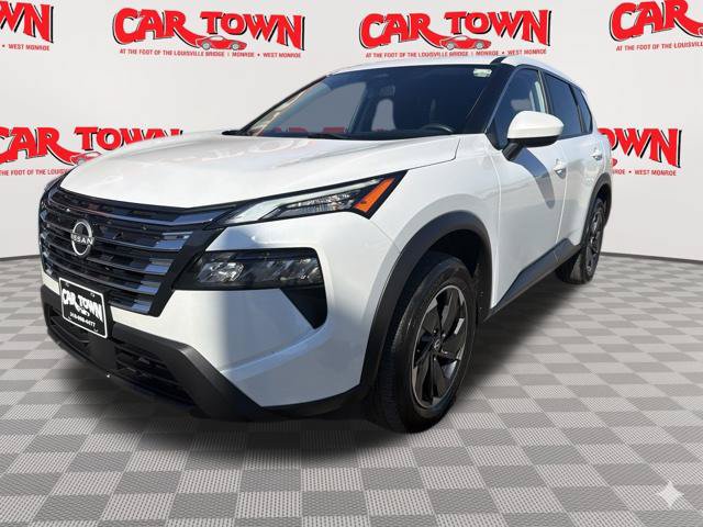 Used 2024 Nissan Rogue SV SUV