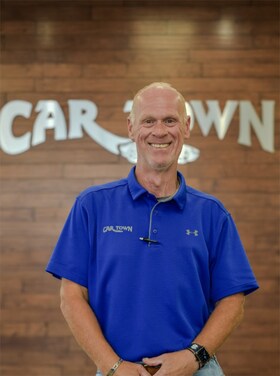 Staff member Chuck Williams from ID_07613f