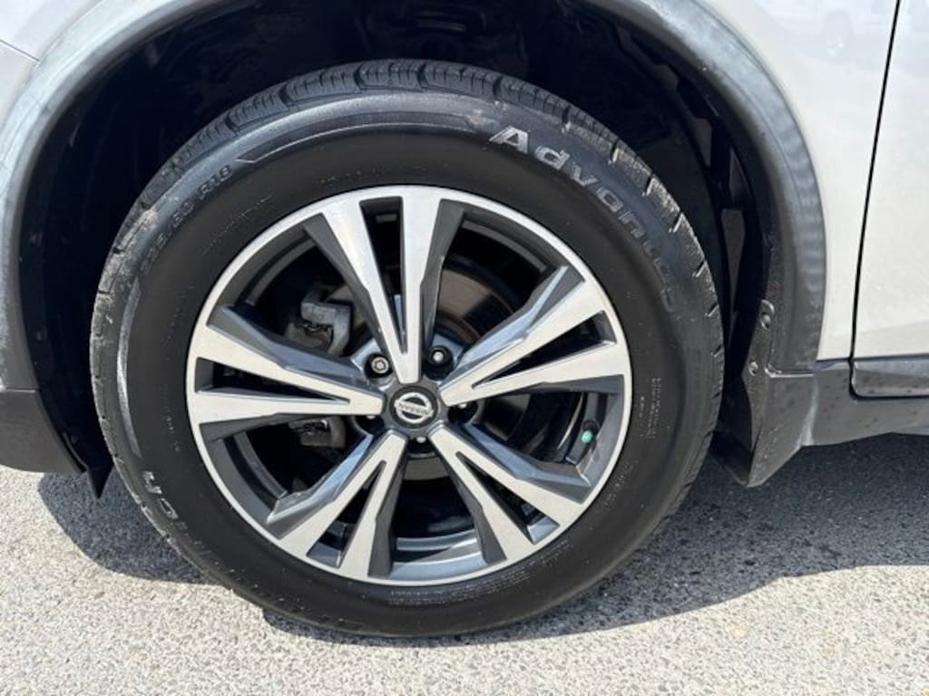 Used 2017 Nissan Rogue SL SUV