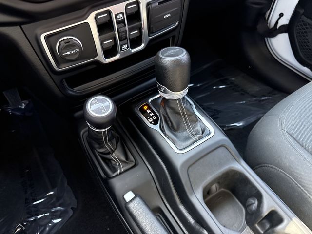 2023 Jeep Gladiator Overland - Photo 19