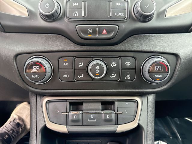 2023 GMC Terrain Denali - Photo 19