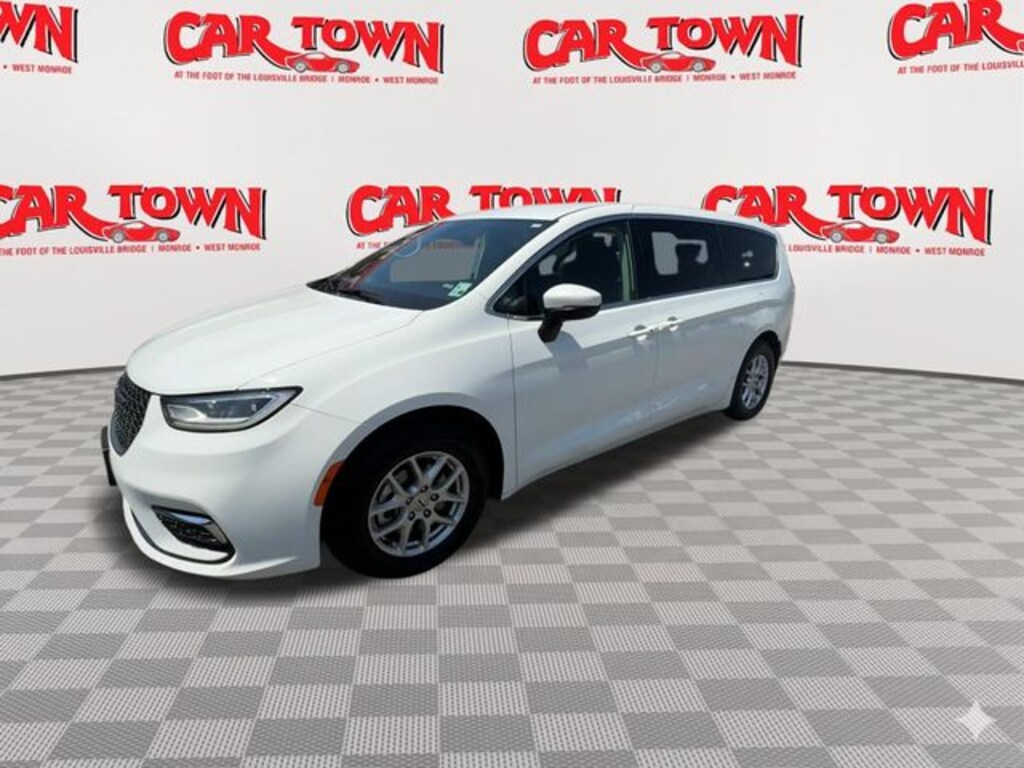 Used 2023 Chrysler Pacifica Touring L Van Passenger Van