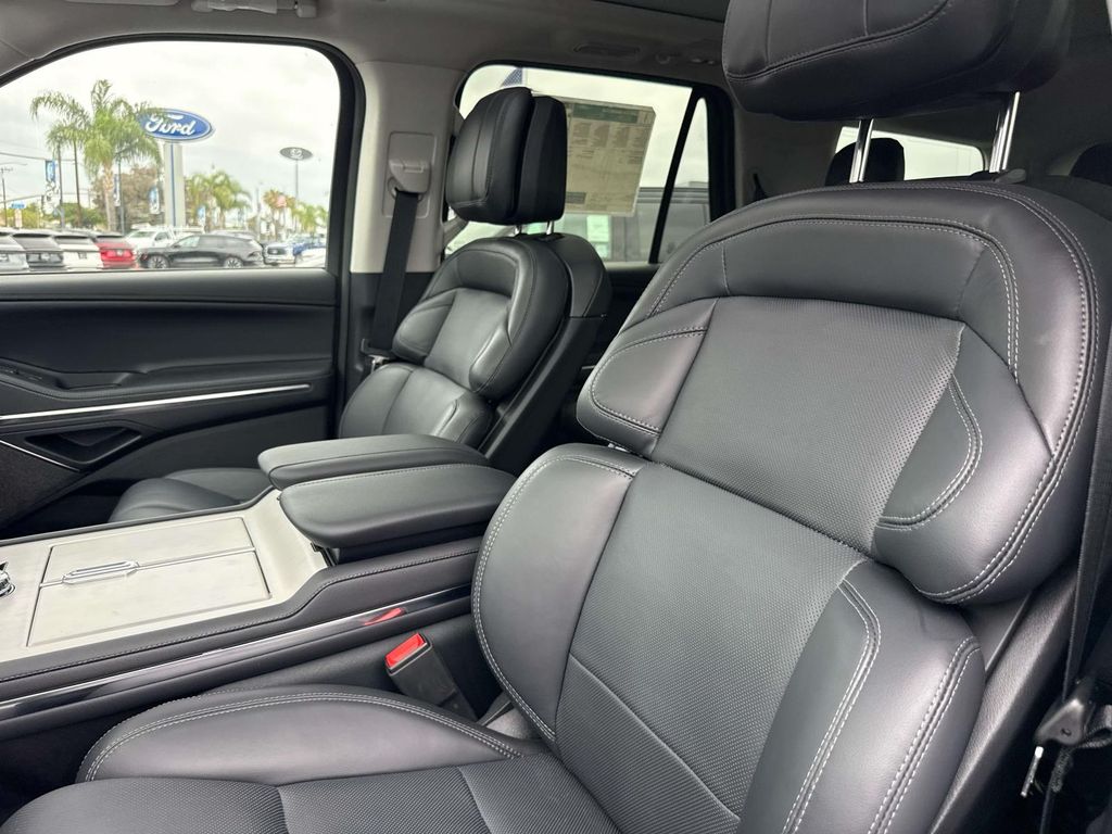 2025 Lincoln Navigator Reserve - Photo 26
