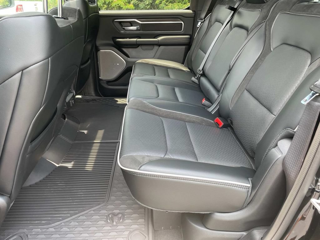 2025 RAM 1500 Laramie - Photo 8