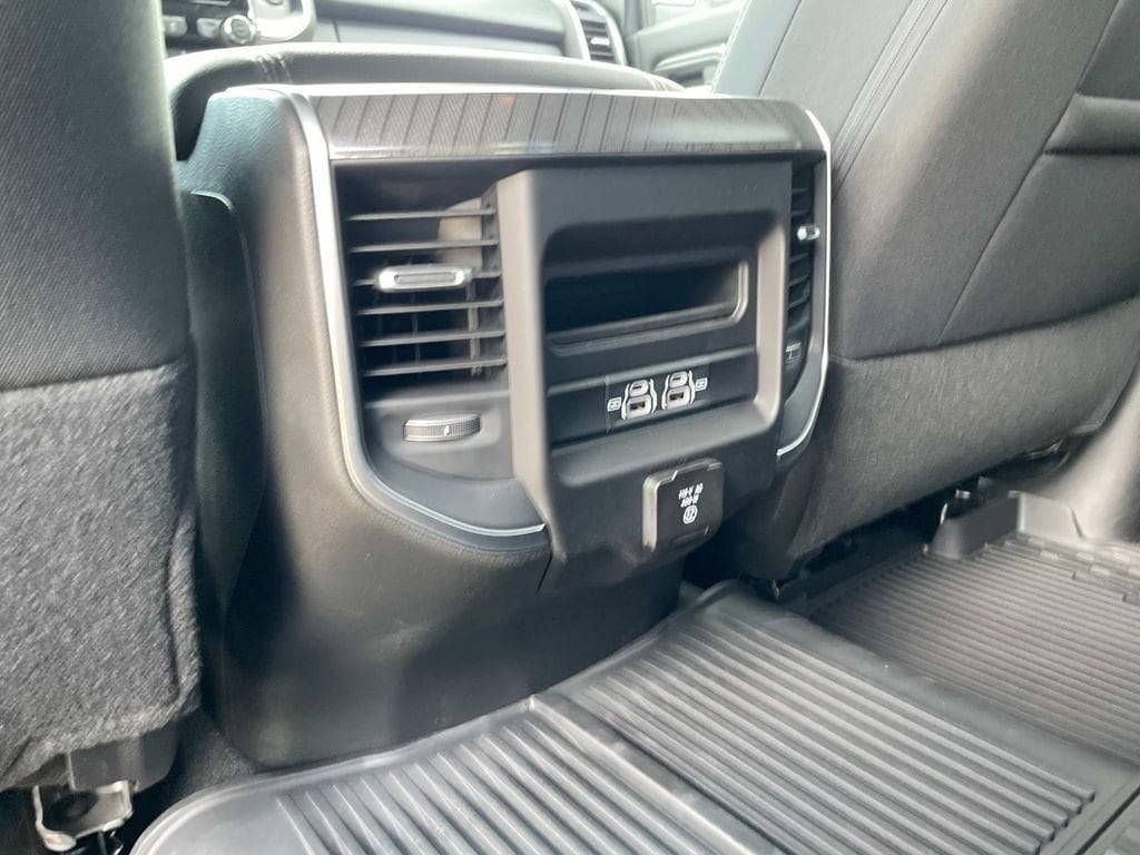 2026 RAM 2500 Big Horn - Photo 9
