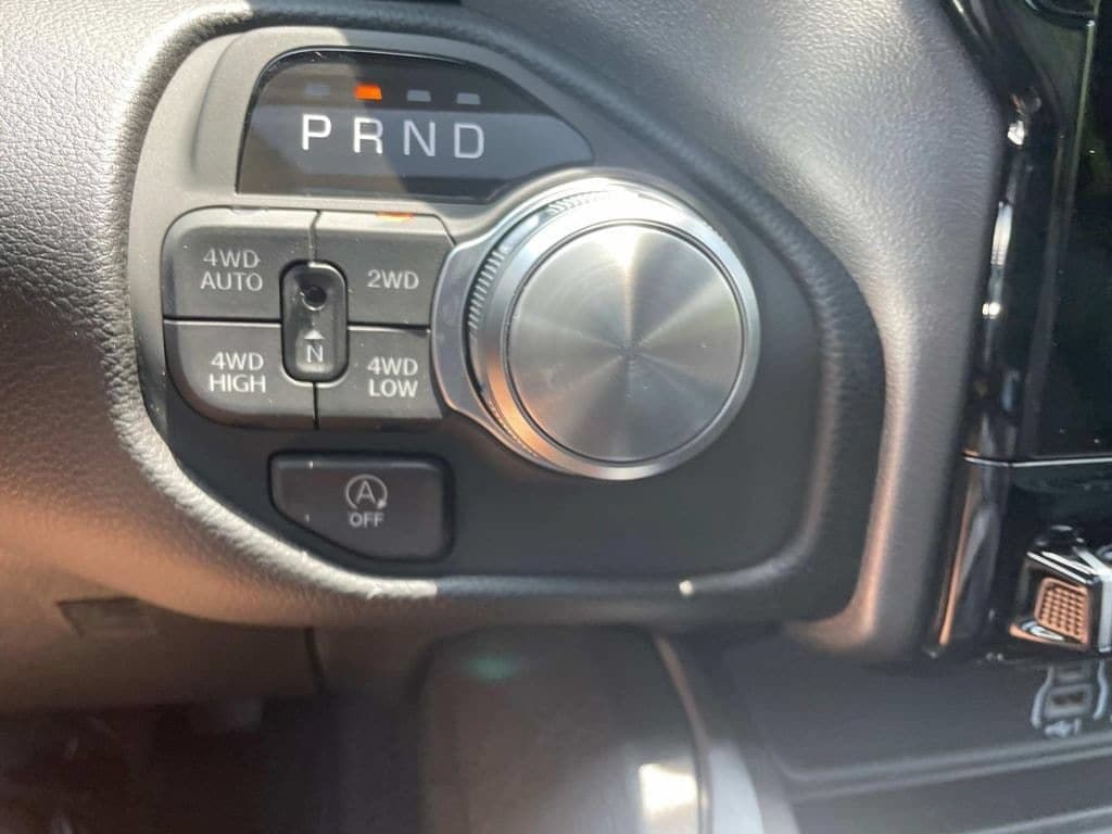 2025 RAM 1500 Laramie - Photo 17