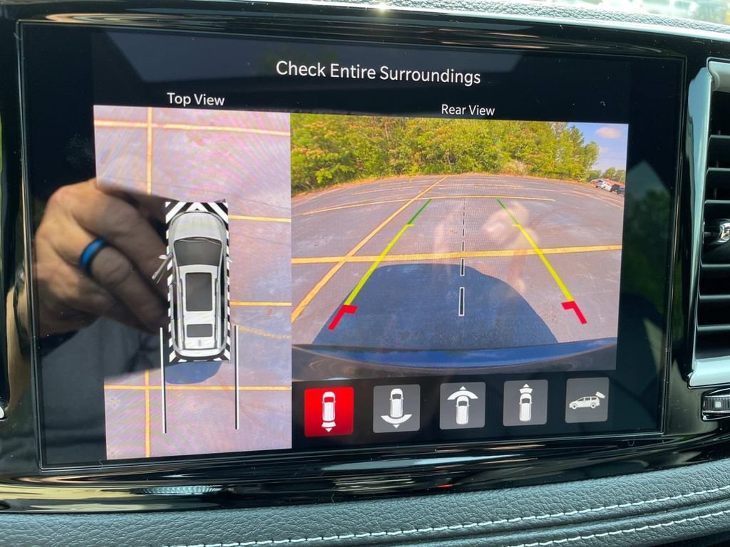 2025 Chrysler Pacifica Select - Photo 12