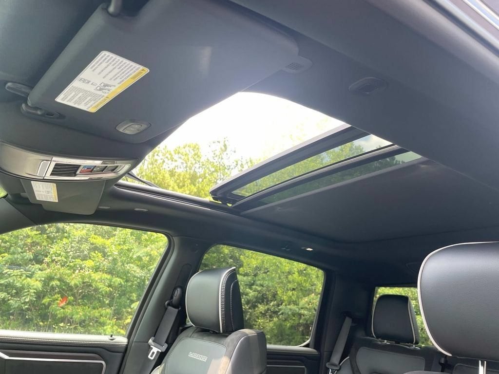 2025 RAM 1500 Laramie - Photo 11
