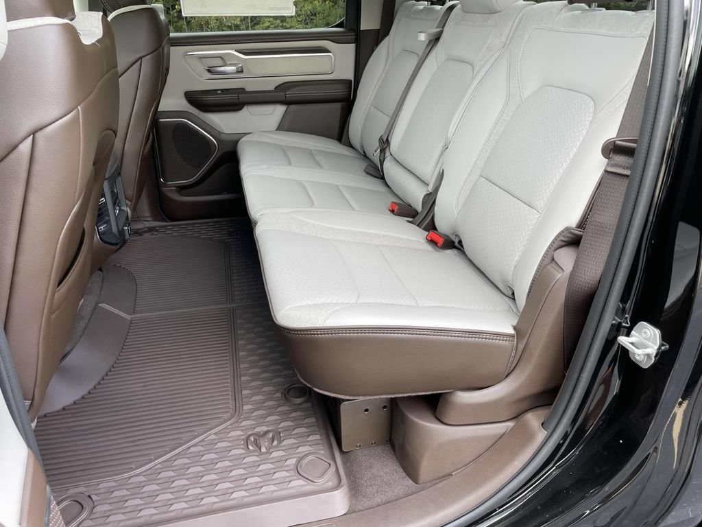 2026 RAM 1500 Laramie - Photo 8