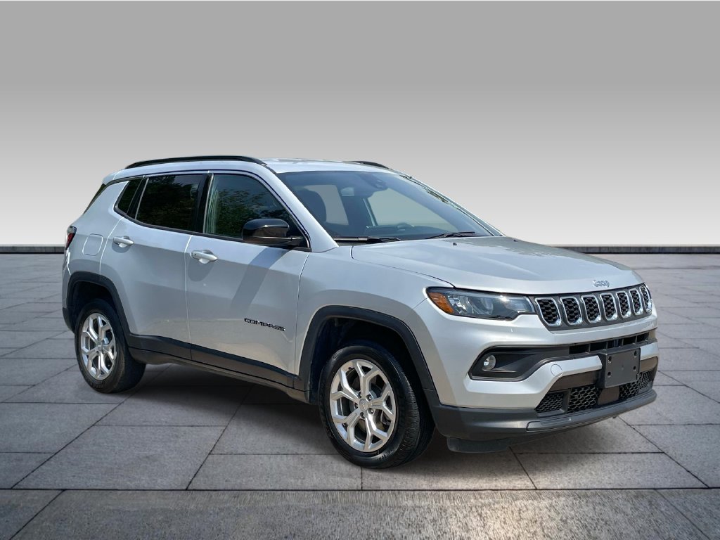 Used 2024 Jeep Compass Latitude SUV