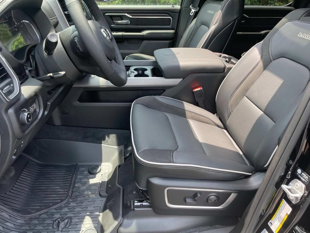 2025 RAM 1500 Laramie - Photo 10